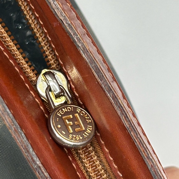 Fendi Vintage Penguin Striped Crossbody - Picture 12 of 15